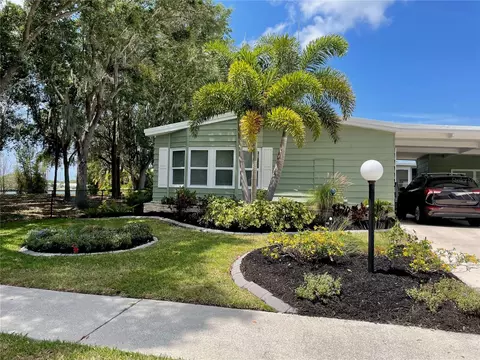 8401 Imperial Cir, Palmetto, FL 34221