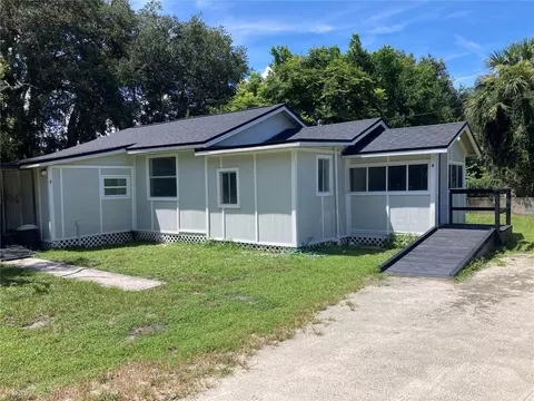 300 Hibiscus Dr, Sanford, FL 32773