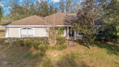 36622 Oconee Ave, Eustis, FL 32736