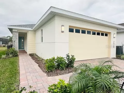 7520 Castlewood Ct, Harmony, FL 34773
