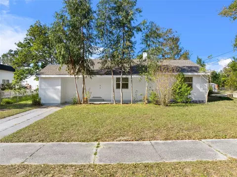 514 S 7th St, Lake Wales, FL 33853