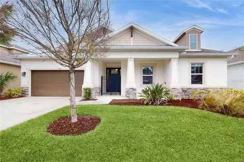 1092 Lakeside Estates Dr, Apopka, FL 32703
