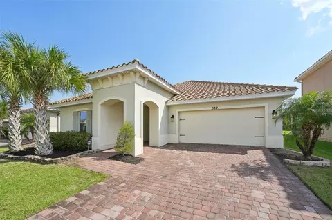 3821 Carrick Bend Dr, Kissimmee, FL 34746