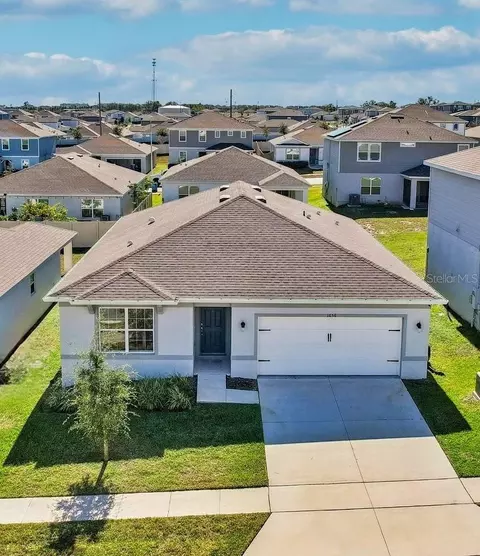 1656 Aspen Ave, Davenport, FL 33837