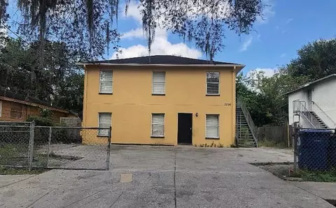 3206 N 49th St, Tampa, FL 33605