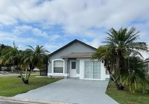 2633 Daffadil Ter, Sanford, FL 32771