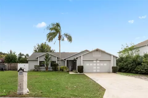 1563 Roble Ln, Deltona, FL 32738