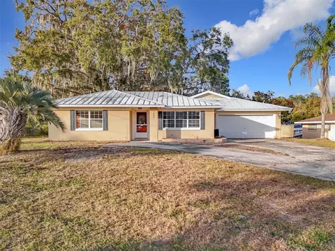 1000 W Lakeshore Dr, Clermont, FL 34711