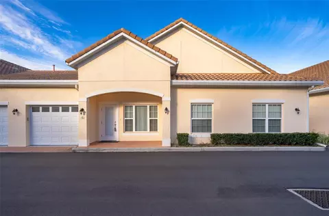 2705 Shantiniketan Blvd #H5, Tavares, FL 32778