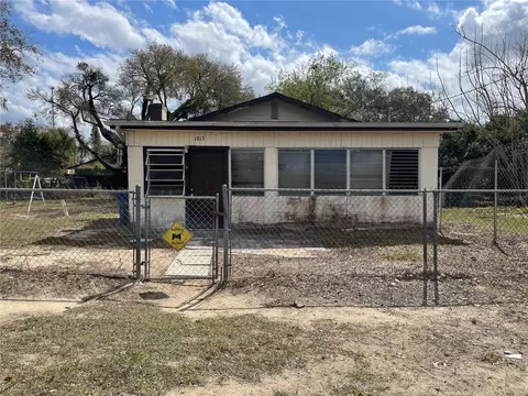 1813 Robinson Dr, Haines City, FL 33844