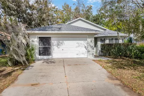 11 Ginger Cir, Leesburg, FL 34748