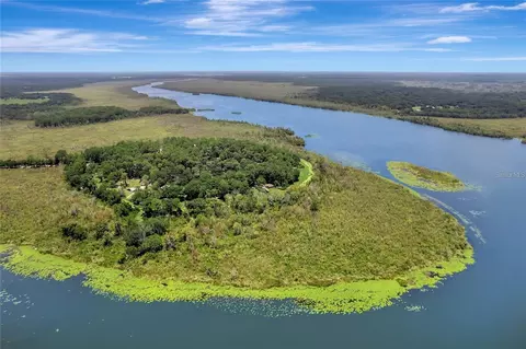 7311 Circle Dr, Lady Lake, FL 32159