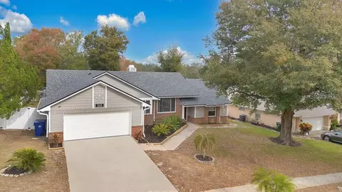 1108 Climbing Rose Dr, Orlando, FL 32818