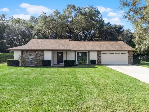3158 Whisper Wind Dr, Saint Cloud, FL 34771