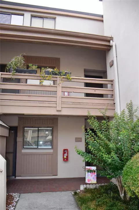 242 Orienta Point St #242, Altamonte Springs, FL 32701