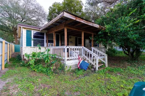 31419 Lawrence St, Sorrento, FL 32776