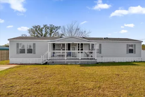 3701 Silver Lake Dr, Kissimmee, FL 34744