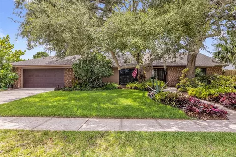 230 W Spring Lake Dr, Altamonte Springs, FL 32714