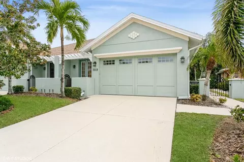 7313 Emma Rd, Bradenton, FL 34209