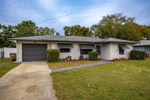 2585 Northland Rd, Mount Dora, FL 32757