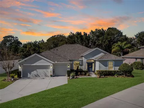 381 Skyview Pl, Chuluota, FL 32766