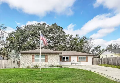 8836 Ava Lake Dr, Orlando, FL 32810