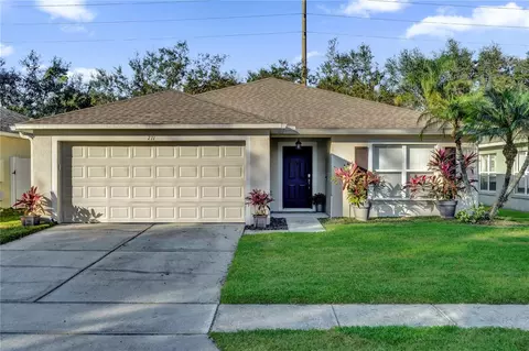 211 Lynn St, Oviedo, FL 32765