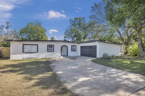 2421 Healy Dr, Orlando, FL 32818