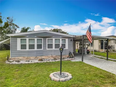 120 Kove Blvd, Osteen, FL 32764