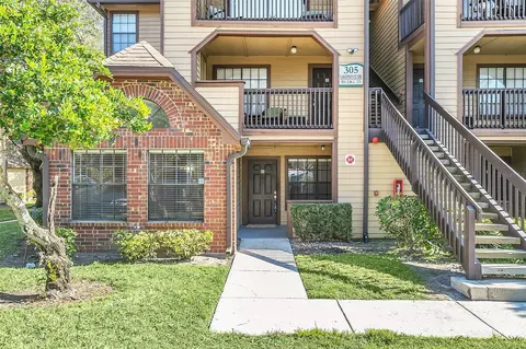 305 Lakepointe Dr #101, Altamonte Springs, FL 32701