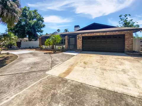 2956 Laurel Ct, Dunedin, FL 34698