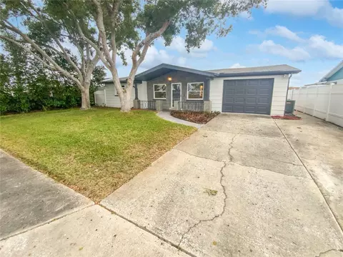 1414 Wickham Ln, Holiday, FL 34691