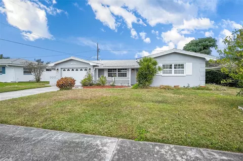 11095 56th Ave N, Seminole, FL 33772