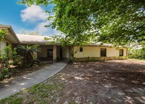 585 Gasline Rd, Deland, FL 32724