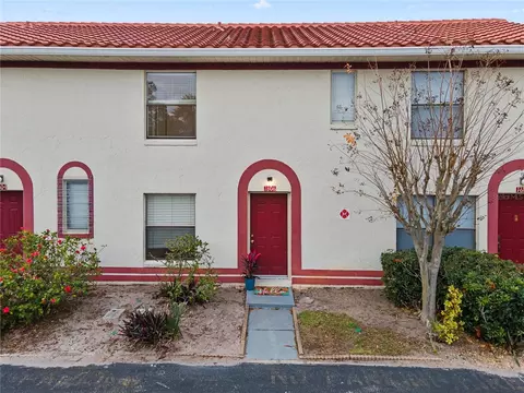 1606 Sandy Point Sq #53, Orlando, FL 32807