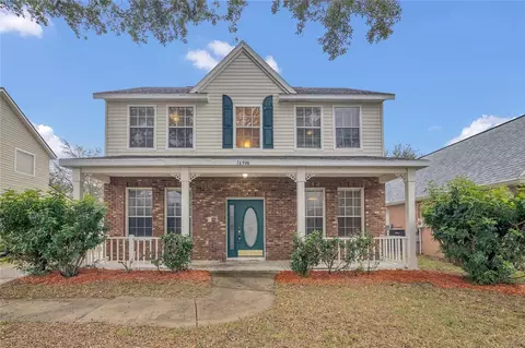 16946 Woodcrest Way, Clermont, FL 34714