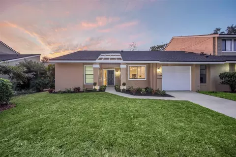 8244 Limetree Ct, Orlando, FL 32836