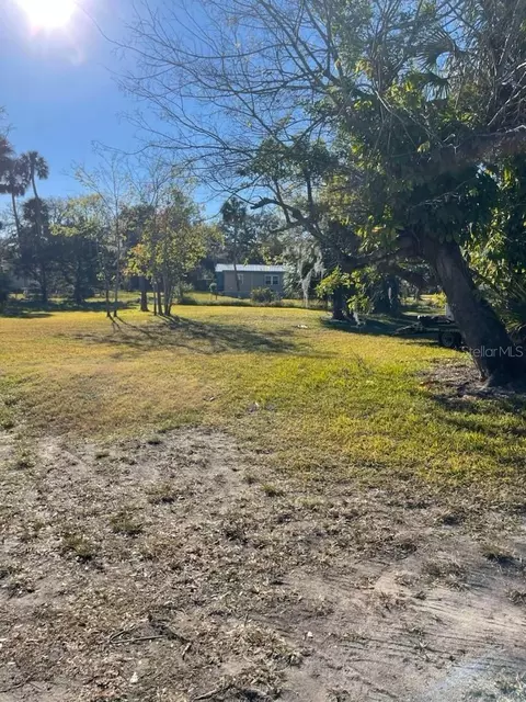 E Spruce Street, Daytona Beach, FL 32114
