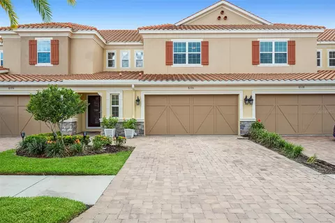 8726 Terracina Lake Dr, Tampa, FL 33625
