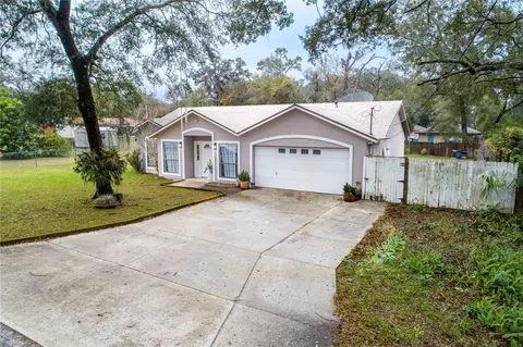883 Montrose Ave, Orange City, FL 32763