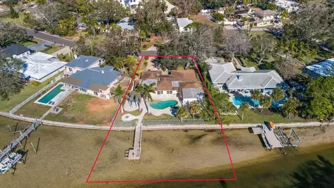 103 Shore Dr, Dunedin, FL 34698