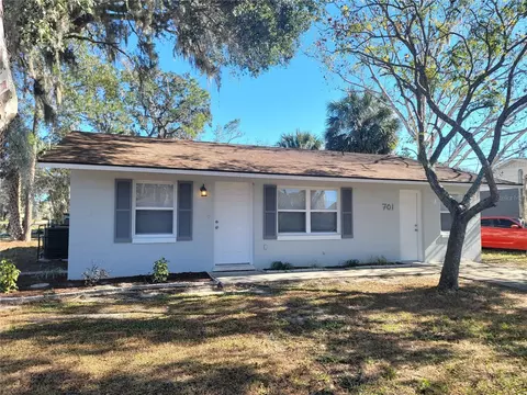 701 Titcomb St, Eustis, FL 32726