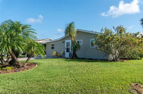 26608 Bermuda Dr, Tavares, FL 32778