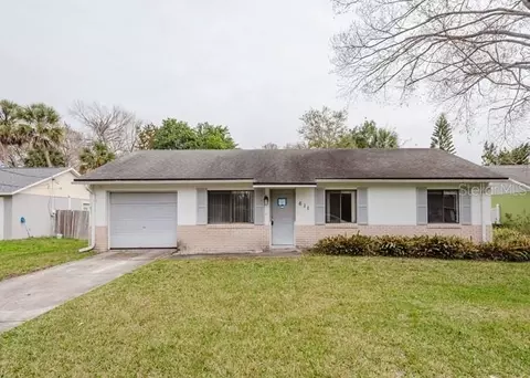 611 Bay Ave, Holly Hill, FL 32117