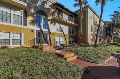 4017 Versailles Dr #4017F, Orlando, FL 32808