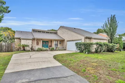 137 S Deerwood Ave, Orlando, FL 32825