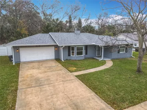 925 Mill Road Ln, Port Orange, FL 32127