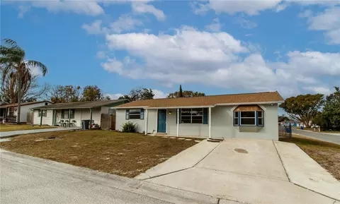 4215 Pecos Dr, New Port Richey, FL 34653