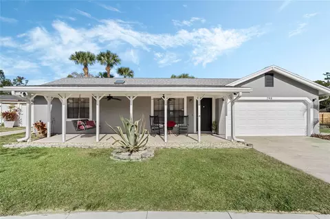 798 Saint Johns River Dr, Sanford, FL 32773