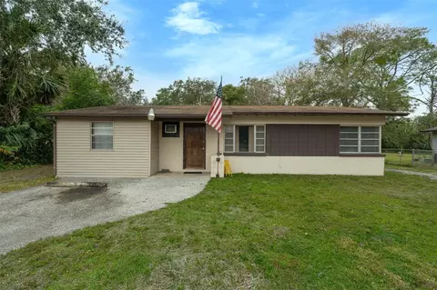 2704 Magnolia Ave, Sanford, FL 32773